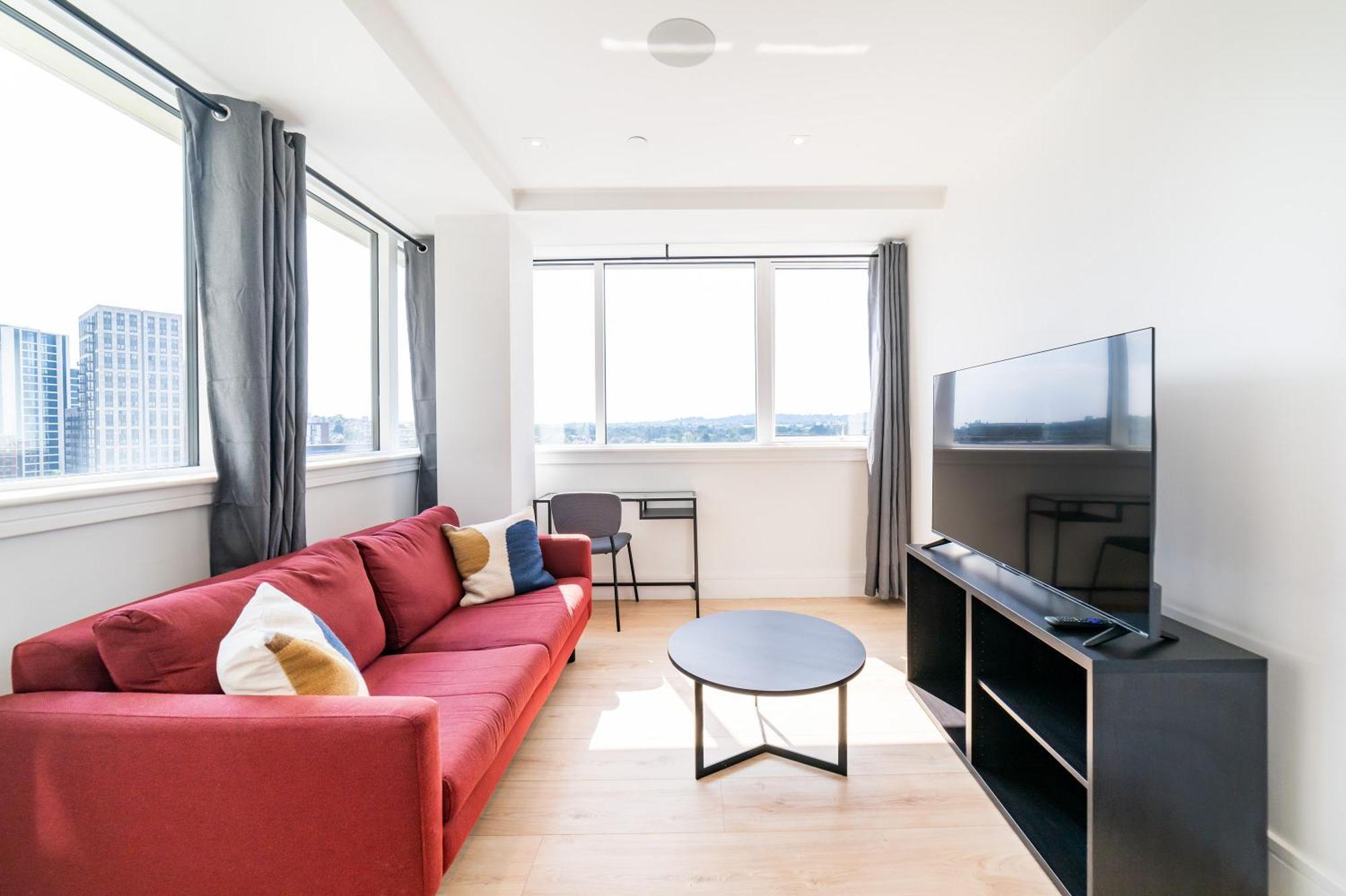 Stylish Retreats On Olympic Way Apartment London Exterior photo