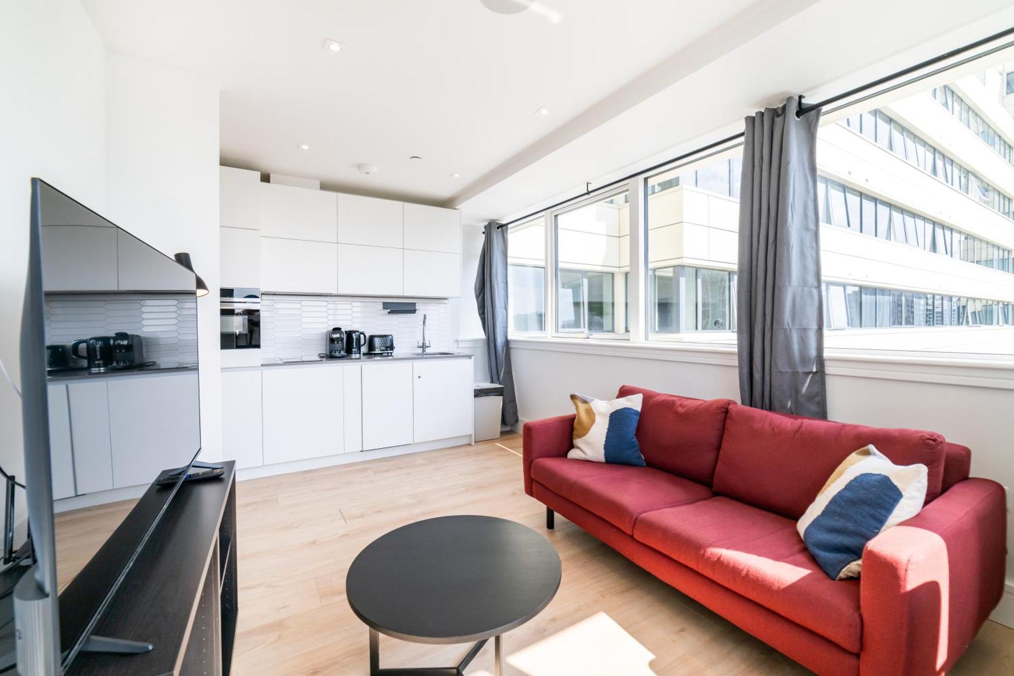 Stylish Retreats On Olympic Way Apartment London Exterior photo